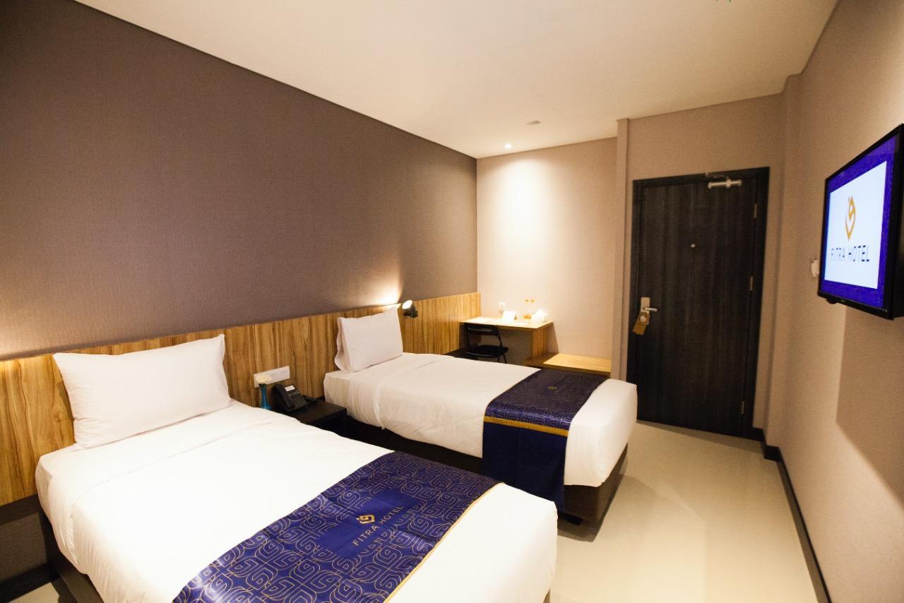 Fitra Hotel Маяленгка Экстерьер фото